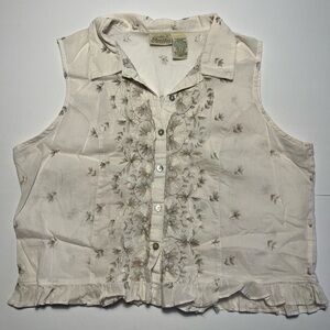 St John’s Bay Vintage Embroidered Sleeveless Top